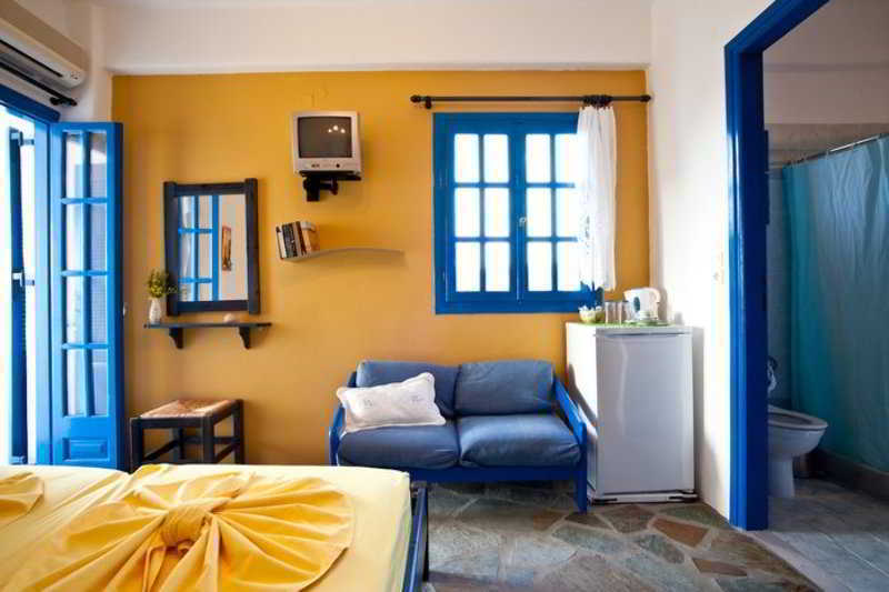 Evi Rooms Aliki  Luaran gambar