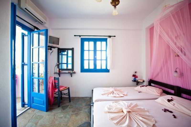 Evi Rooms Aliki  Luaran gambar