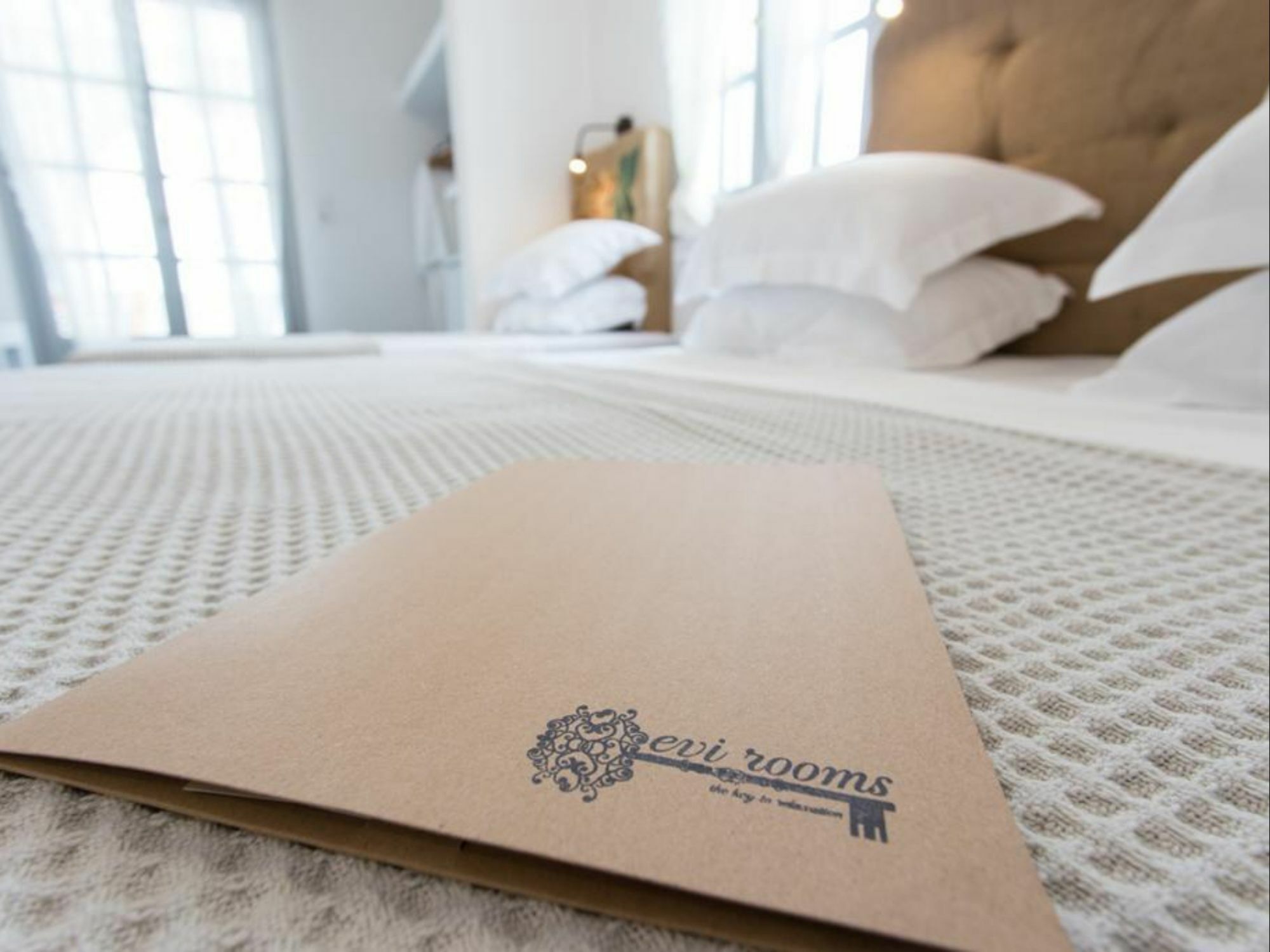 Evi Rooms Aliki  Luaran gambar