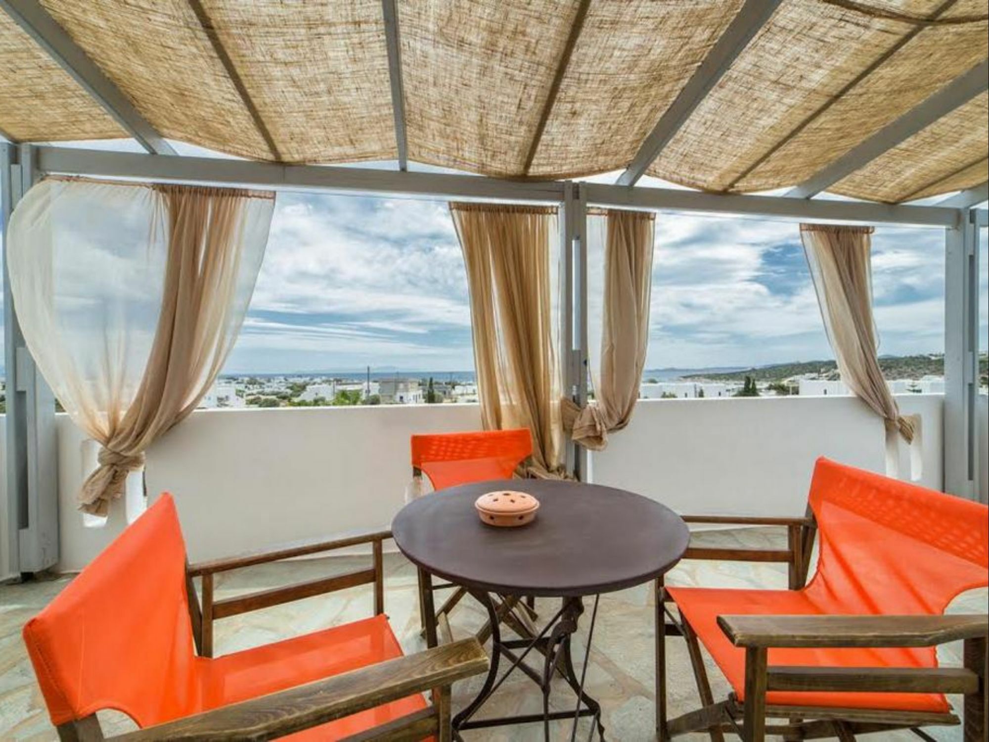 Evi Rooms Aliki  Luaran gambar