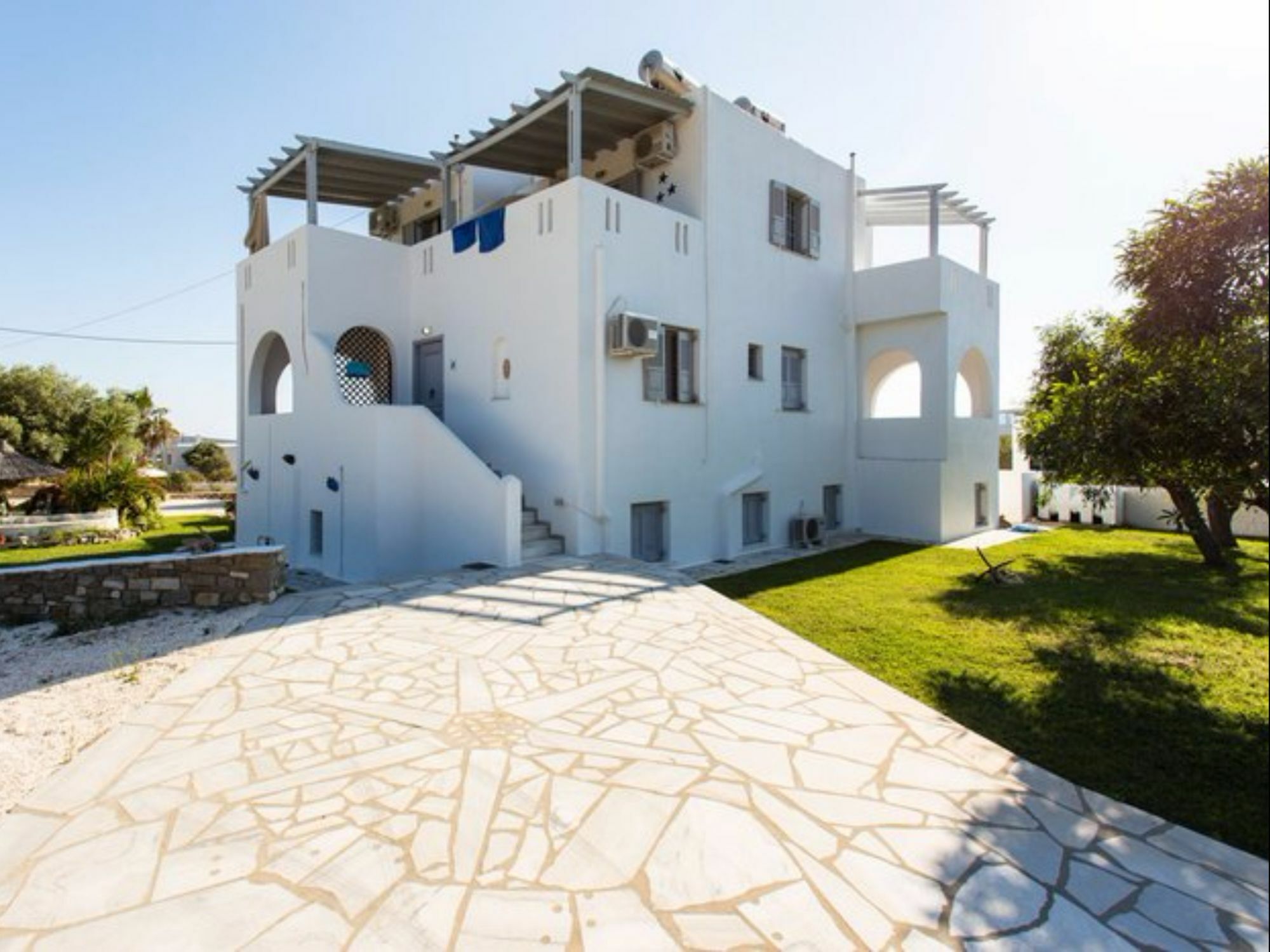Evi Rooms Aliki  Luaran gambar